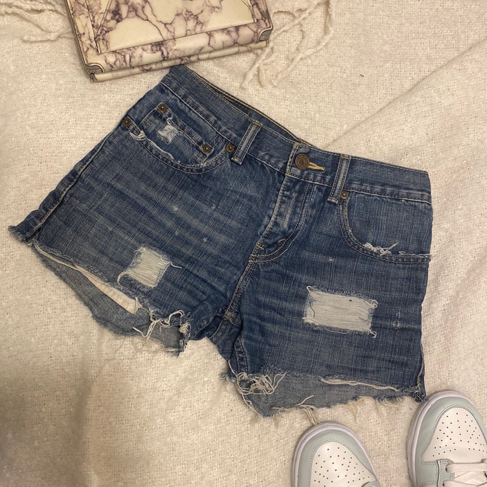 Levi blue jean shorts